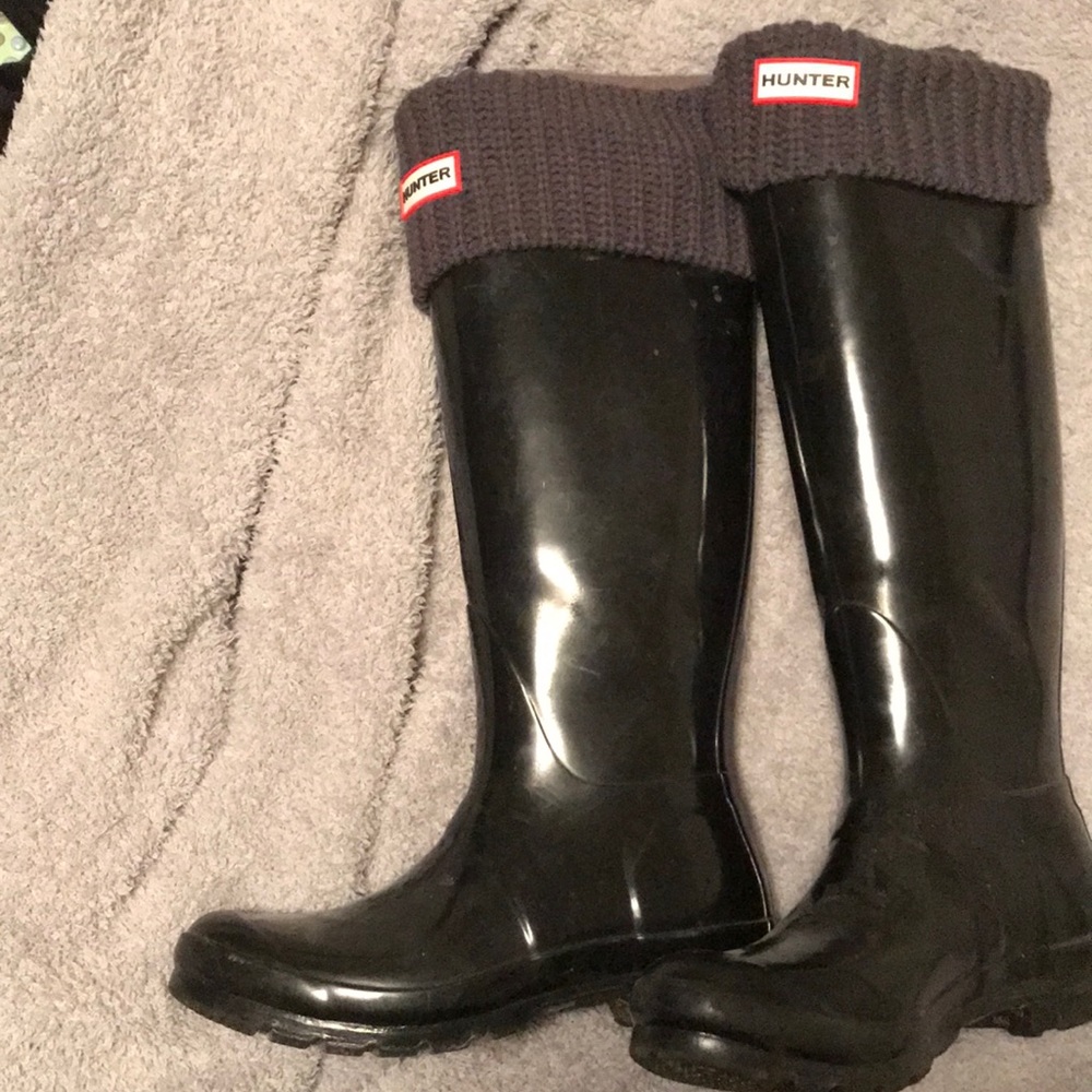 Hunter Boots Perfect Condition w/ gray knit socks